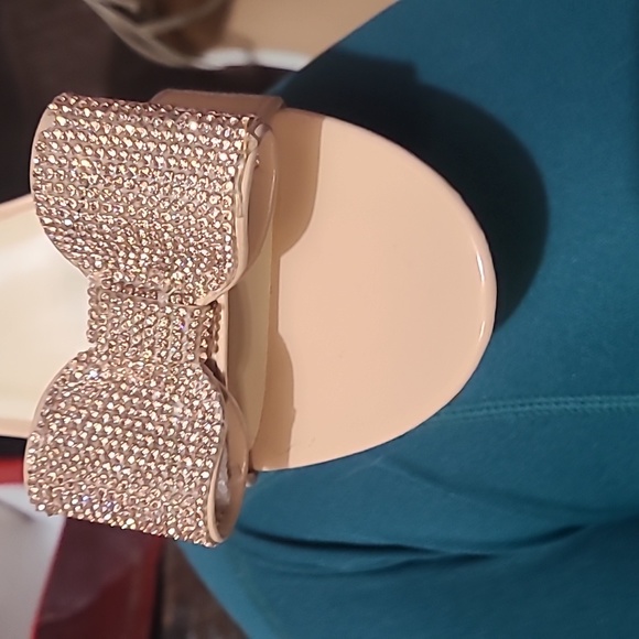 Brand new block heel with bow - Picture 3 of 4